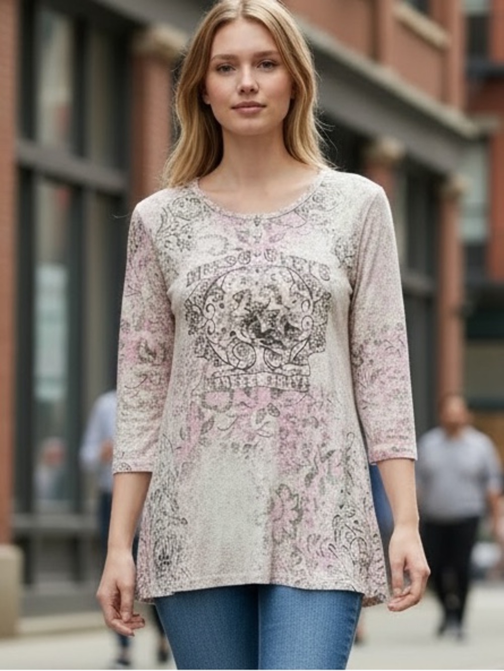 Vintage Distressed Graphic Henley Top 3/4 Sleeve Baroque Festive Y2K ArtsyXL